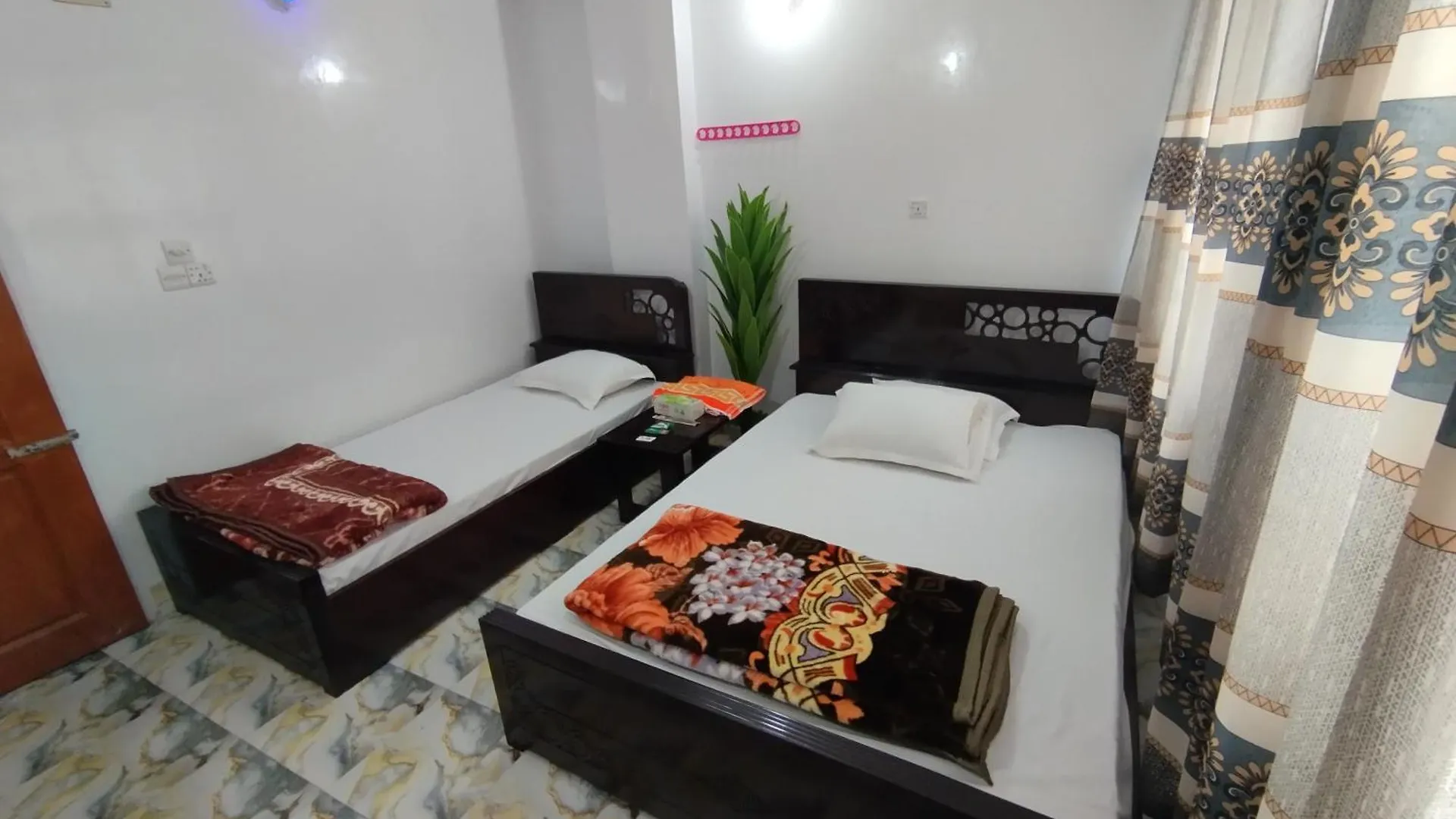 Hotel Taqwa Dhanmondi Dakka 3*,